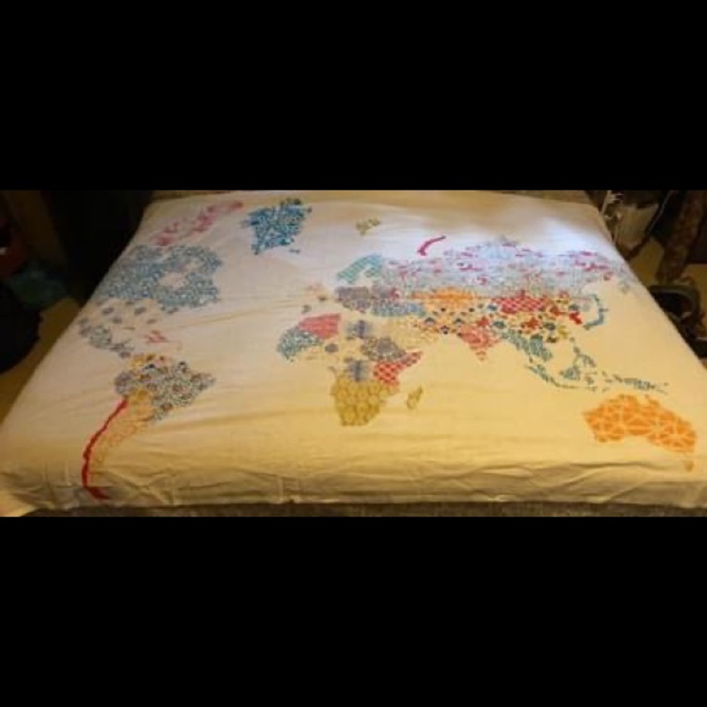 world map designed tapestry - Picture 2 of 2